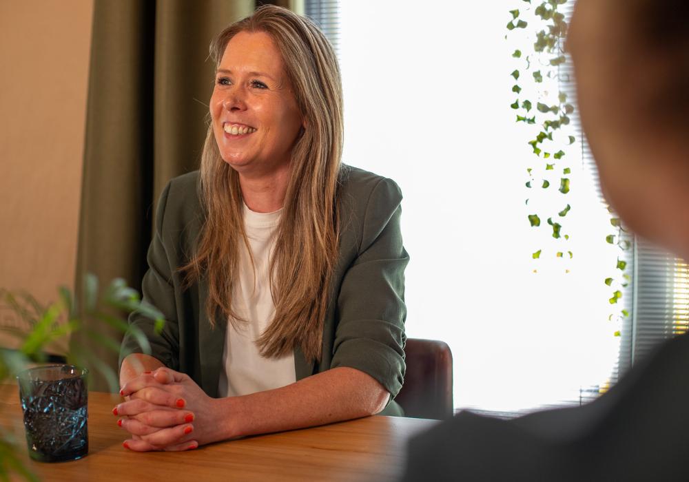 Medewerker in overleg