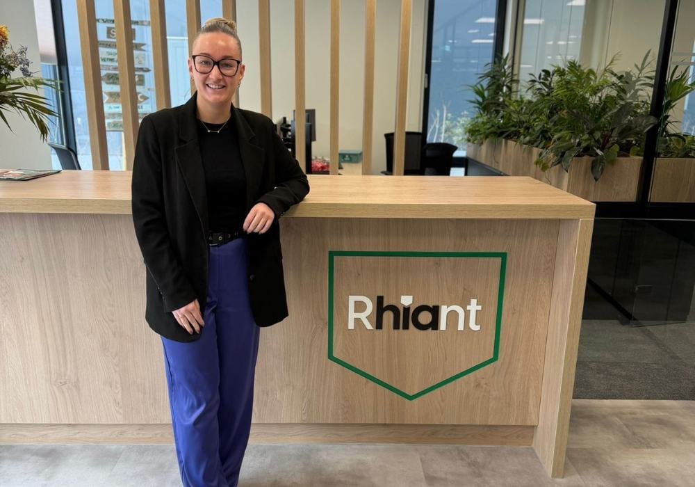 Sam aanwezig bij opdrachtgever | Vastgoed Talent