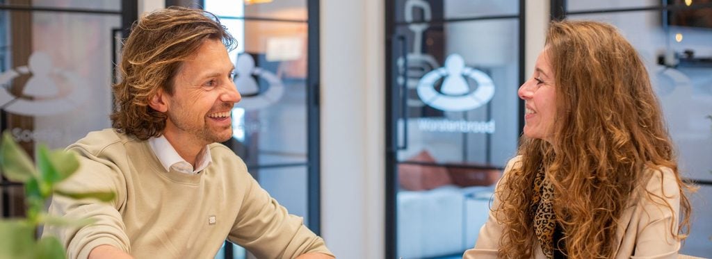Dirk en Marloes in overleg | Vastgoed Talent